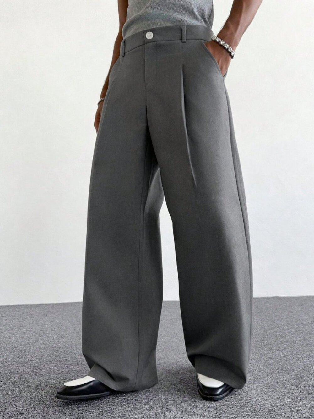 Dark Grey Casual Men's Wide Leg Pants - Picture 4 of 5